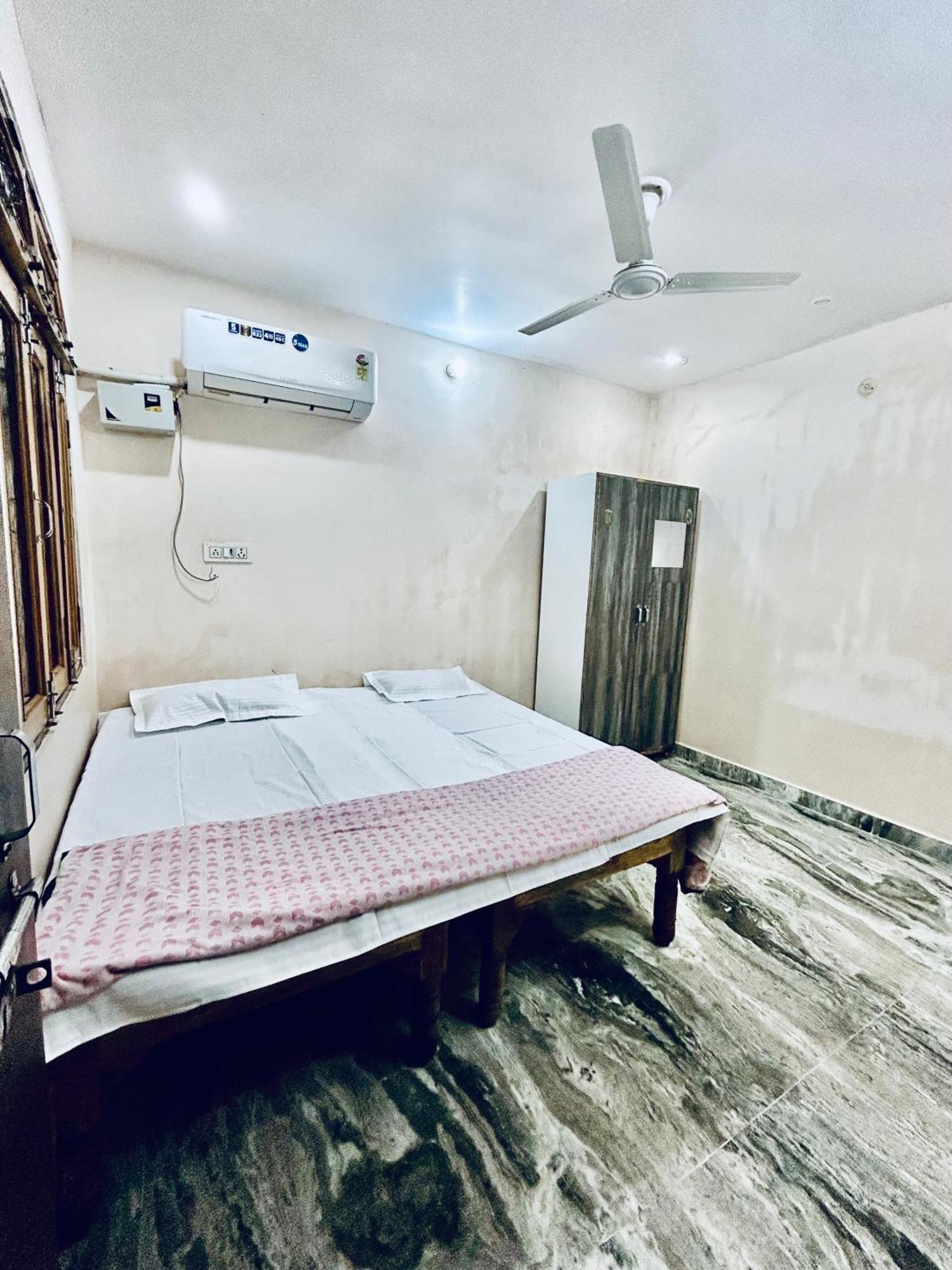 فيلا Vishwanath Residency Allāhābād Junction المظهر الخارجي الصورة